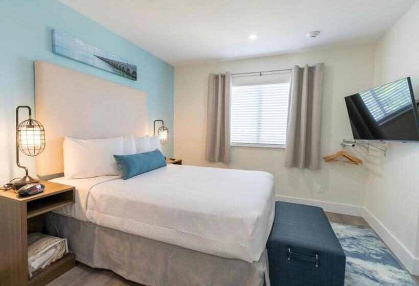 Sugarloaf Key Hotel At Koa Resort