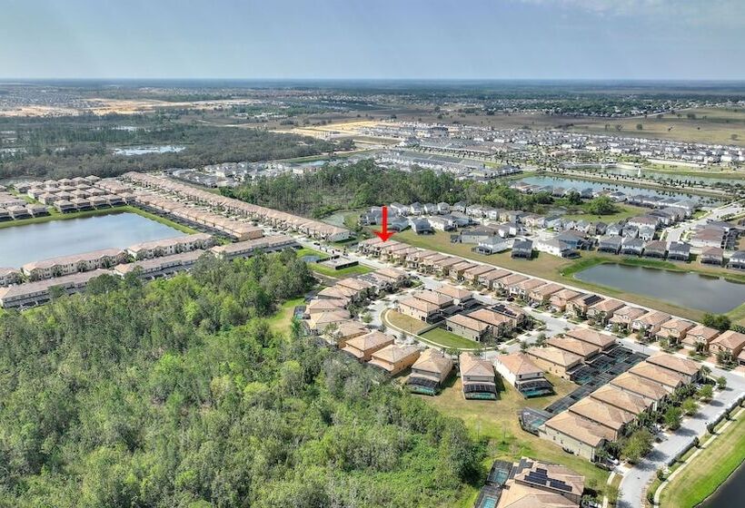 Summer Solstice @ Windsor Westside By Shine Villas #114
