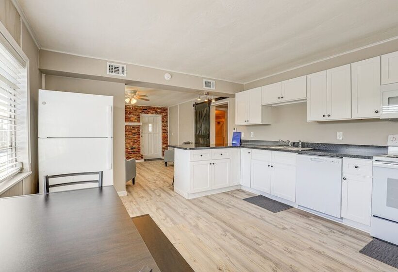 Sun Soaked Okeechobee Retreat W/ Canal Views!