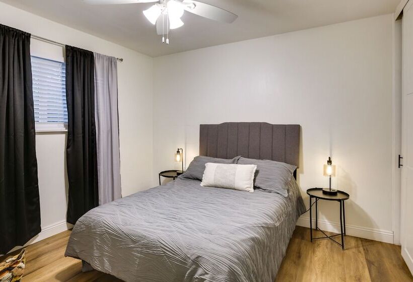 Spacious Home W/ Yard ~ 7 Mi To Dtwm San Diego!