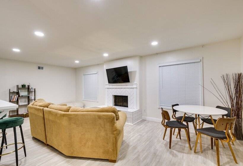 Spacious Home W/ Yard ~ 7 Mi To Dtwm San Diego!