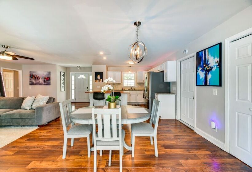 Acworth Oasis W/ Pool, Hot Tub & Fire Pit!