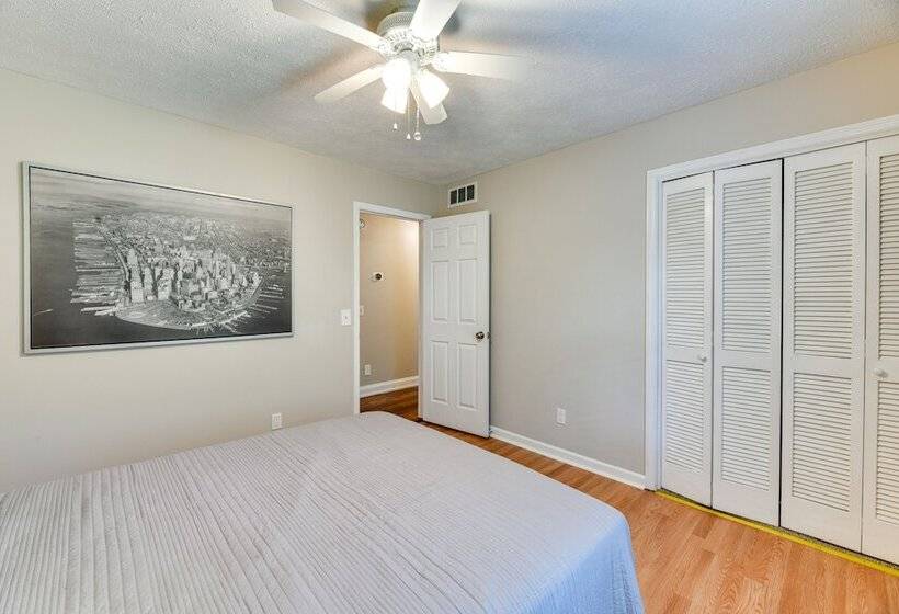 Acworth Oasis W/ Pool, Hot Tub & Fire Pit!