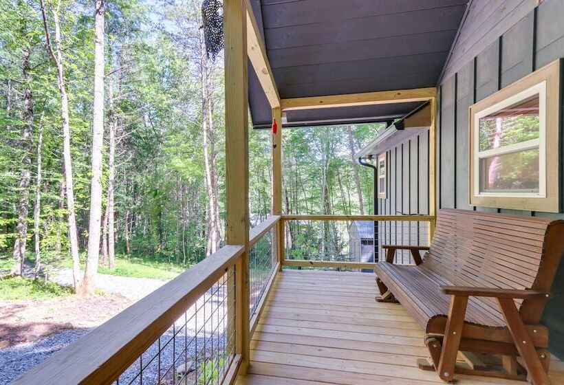Blue Ridge Mountains Cabin W/ Hot Tub & Game Room!