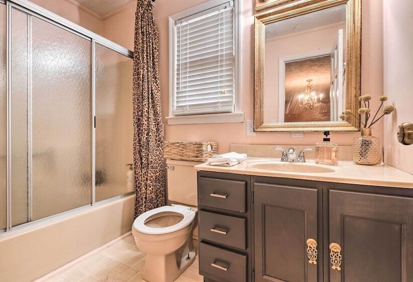 Charming Retreat On 80 Acre Willow Rock Ranch!