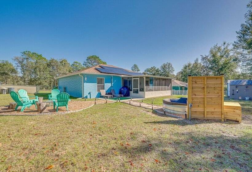 Citrus Springs Retreat W/ Grill & Screened Porch!