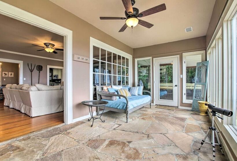 Cloudland Retreat W/ Mountain & Valley Views!