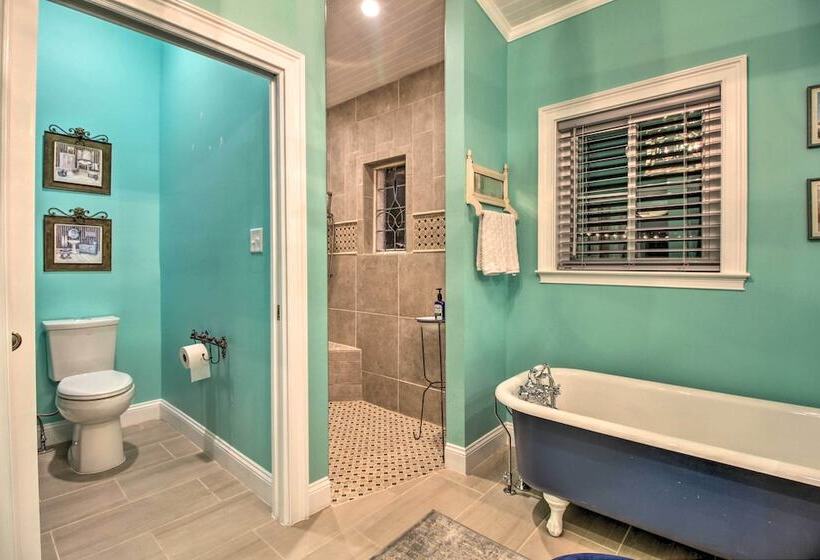 Colonels Island Haven: Panoramic Water Views