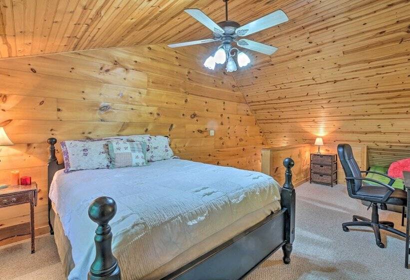 Cozy Cabin W/ Deck, Walk To Wildcat Creek & Dining