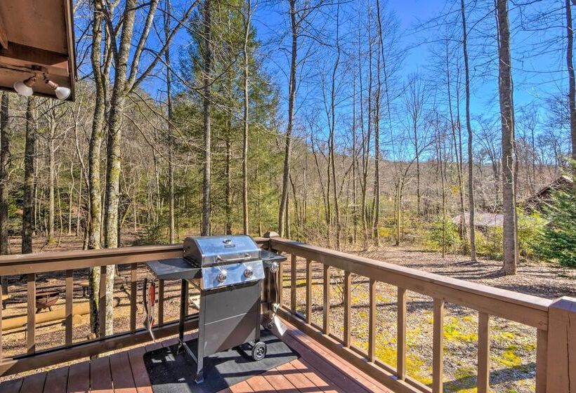 Creekside Cabin In The Blue Ridge Mountains!