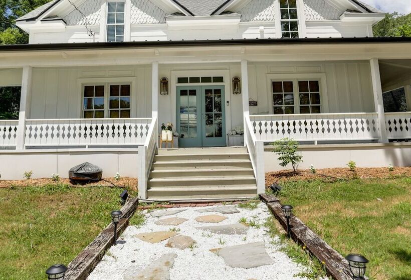 Georgia Home Overlooking Downtown Ball Ground!