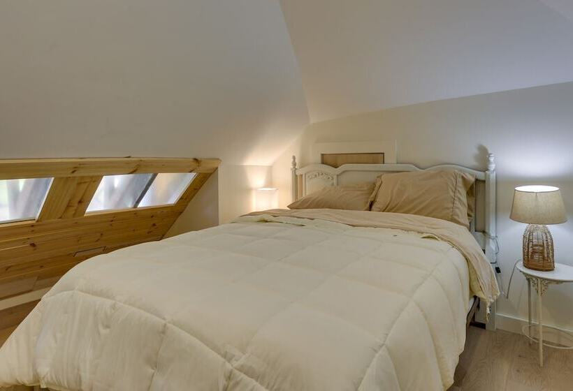 Georgia Home Overlooking Downtown Ball Ground!