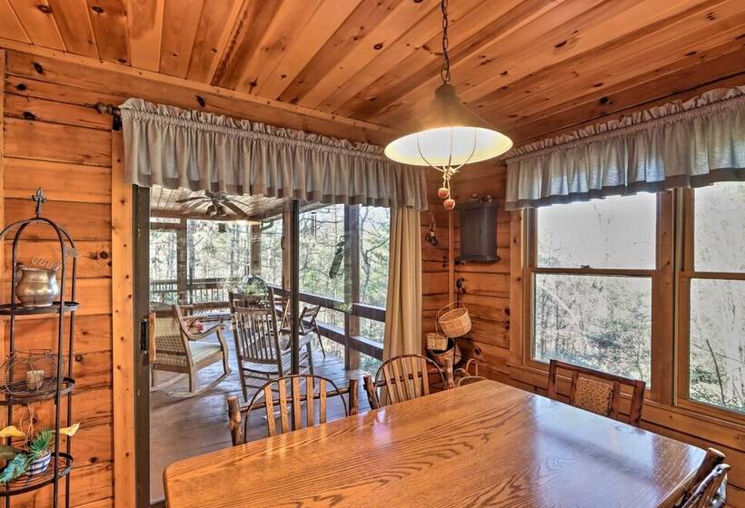 High Country Cabin W/ Fire Pit & Hot Tub!