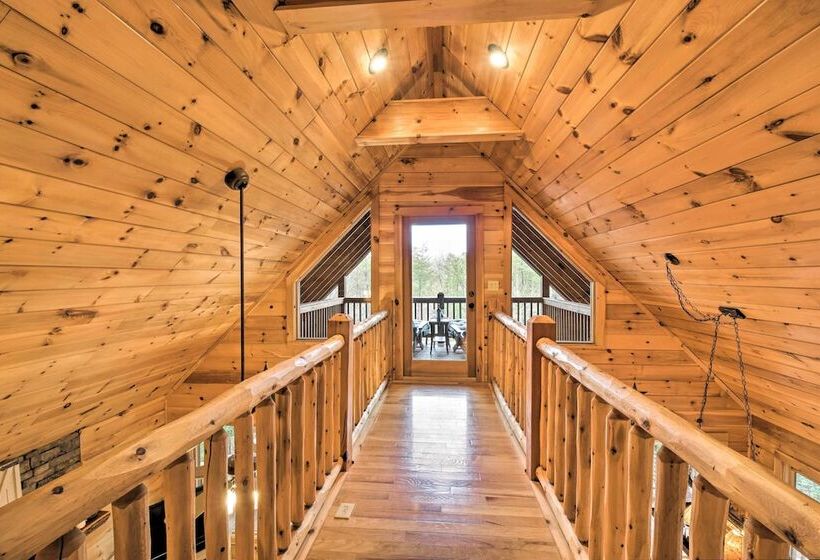 Long Pine Ridge  Cabin W/ Luxury Amenities!