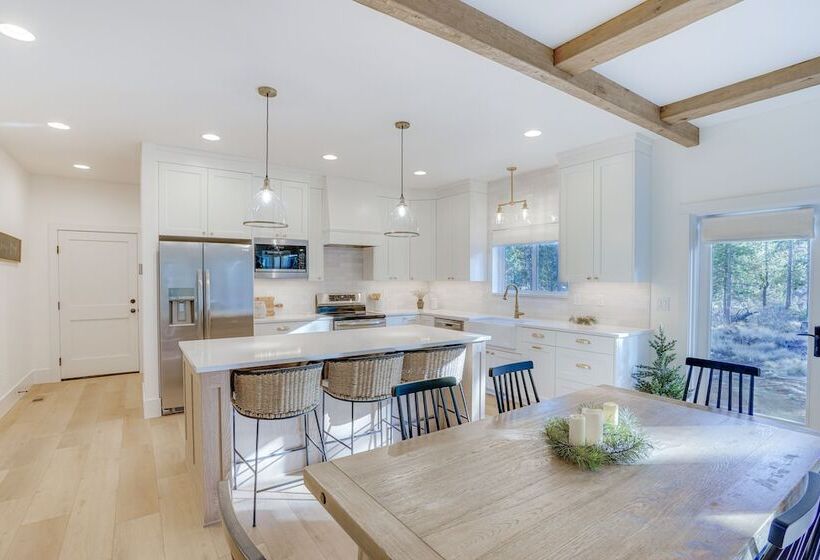 Mountain Home W/ Private Hot Tub & River Access!