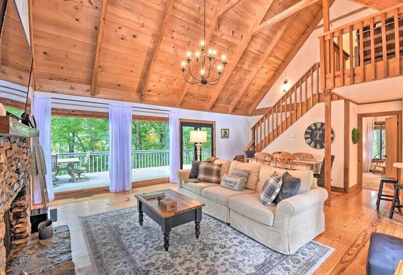 Mountain Mint Inn: Cabin W/ Resort Amenity Access!