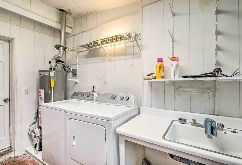 Pet Friendly Brunswick Retreat W/ Gas Grill!