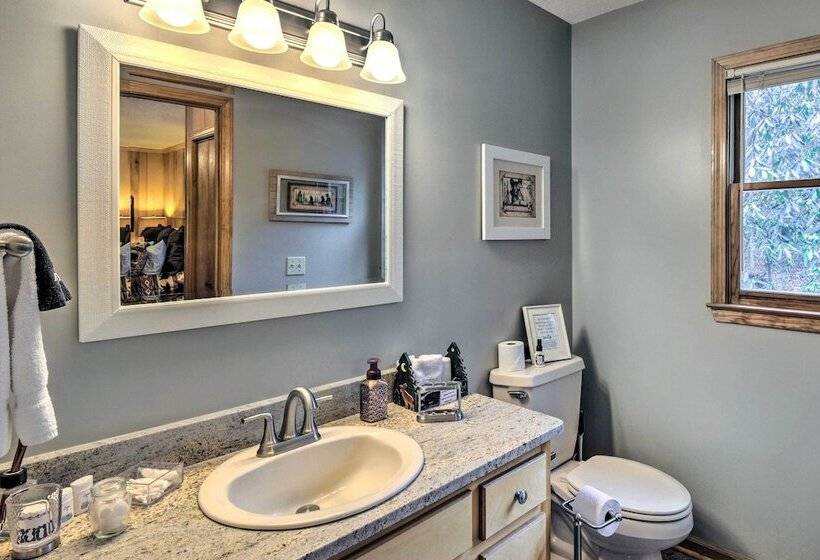 Secluded  Lavinder Laurel Leaf Cottage  Near Creek