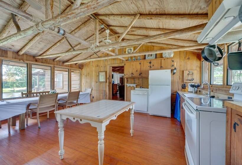 Spacious Buena Vista Cabin W/ Lake Views & Deck