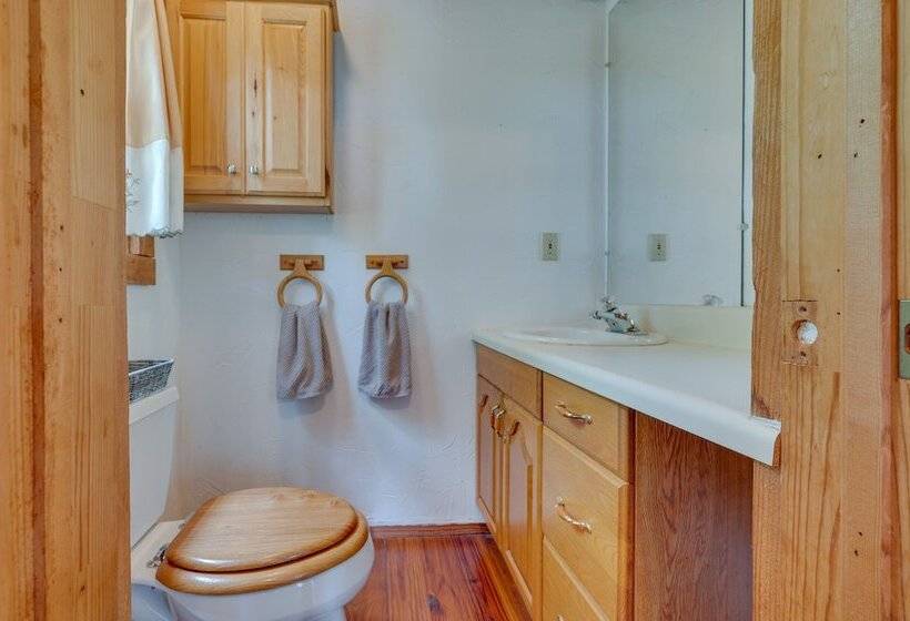 Spacious Buena Vista Cabin W/ Lake Views & Deck