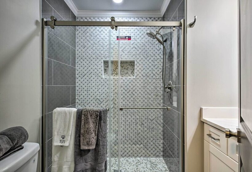 Spacious Marietta House With Covered Patio!