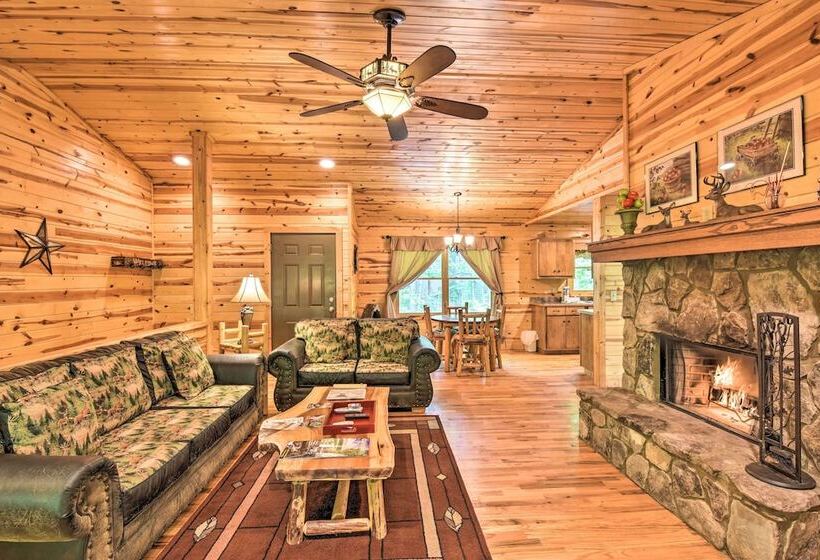 The Apple Dumpling Cabin: Pool Table, Grill