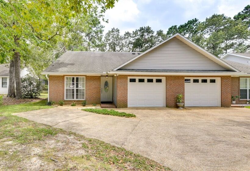 Tranquil Thomasville Retreat W/ Deck + Dining Area