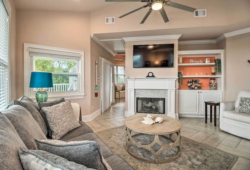 Tybee Island Home W/ Rooftop & Ocean Views!