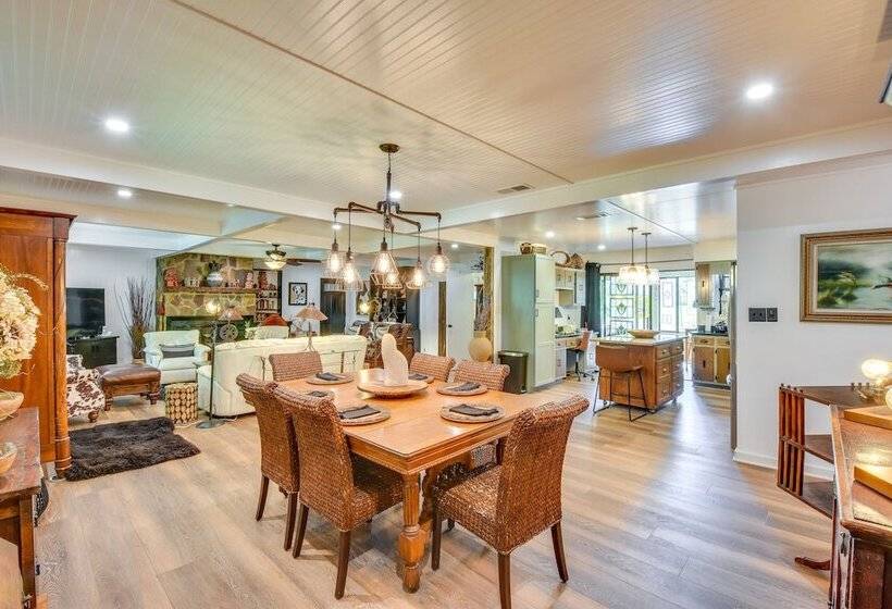 Whimsical Athens Home   3 Mi To Sanford Stadium