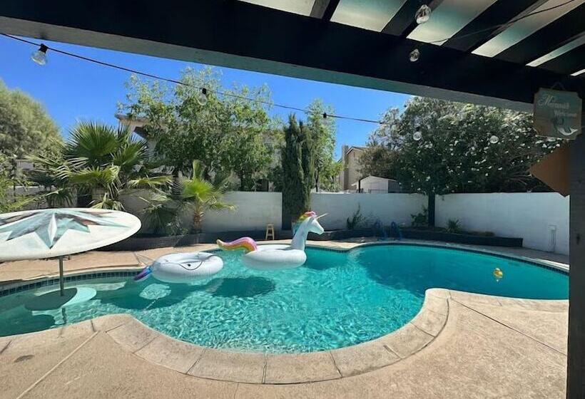هاستل Excellent Location 4 Rooms Home   8 Min To Strip And 5 Minutes Lv Convention