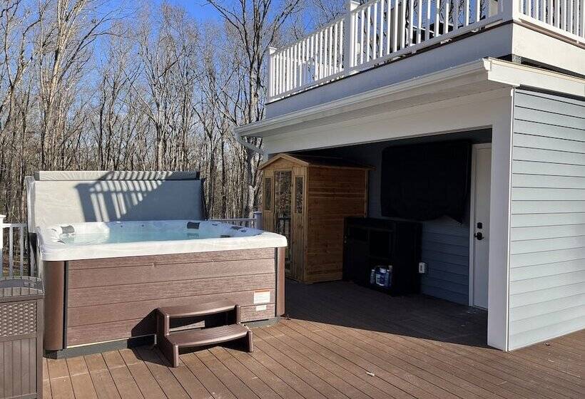 Four Seasons For Fun Bed & Breakfast