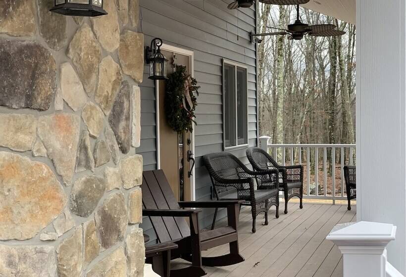 Four Seasons For Fun Bed & Breakfast