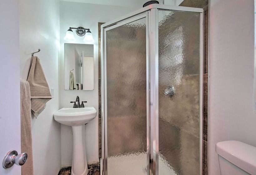 Charming Abode W/ Patio 5 Minutes To Balboa Park!