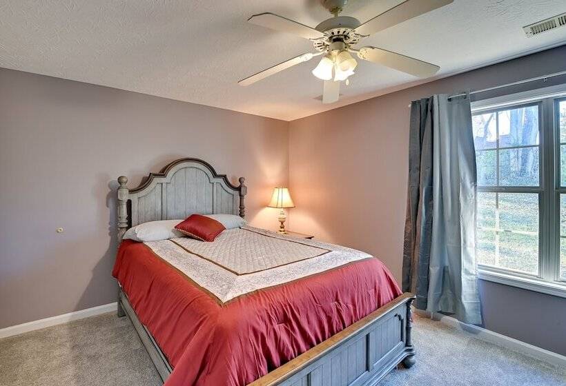 Georgetown Home ~ 6 Mi To Kentucky Horse Park!