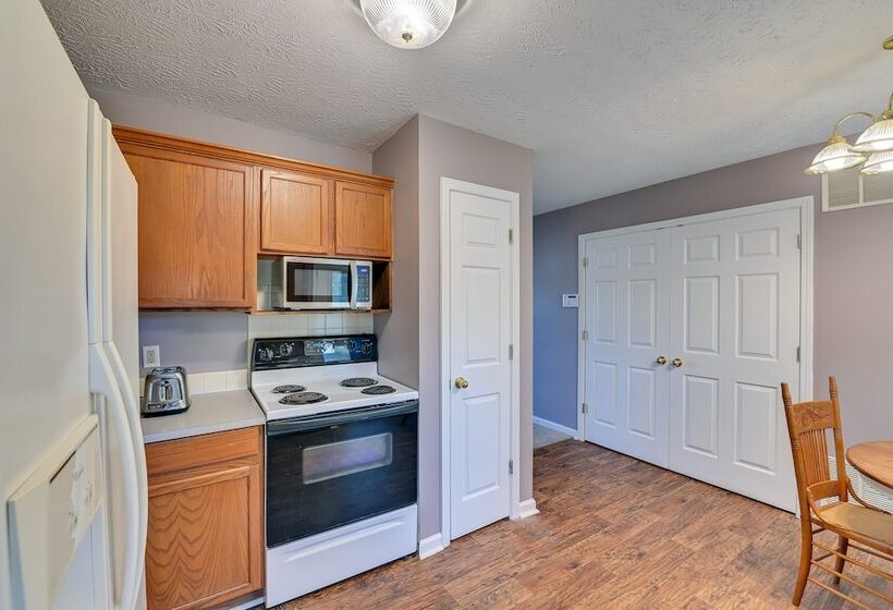 Georgetown Home ~ 6 Mi To Kentucky Horse Park!