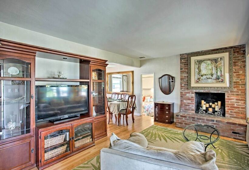 Home Near Mission Bay, Sea World & U Of San Diego!