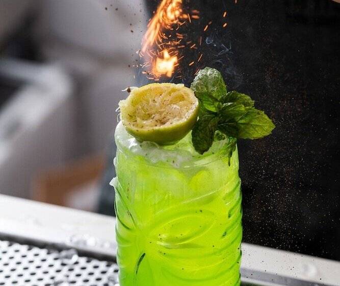 هتل Afrodite Suites