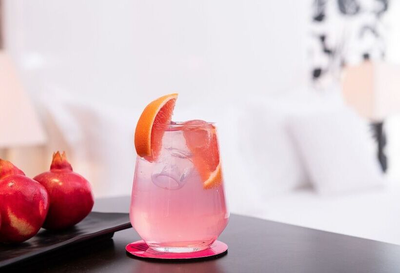 هتل Afrodite Suites