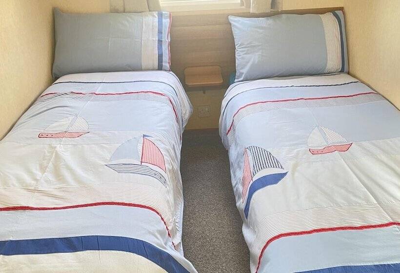 فندق Captivating 2 Bed Caravan In Clacton On Sea
