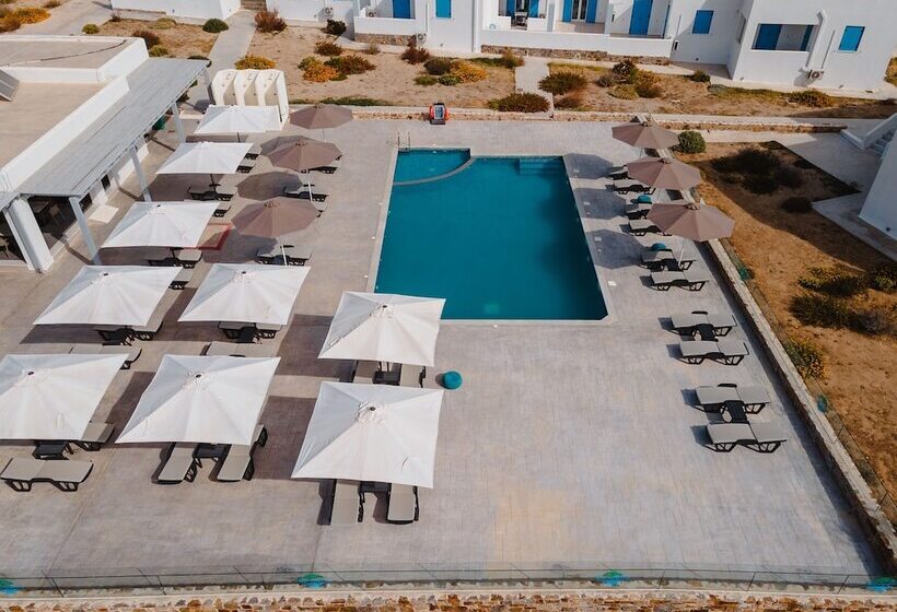 בית מלון כפרי Evripus Suites