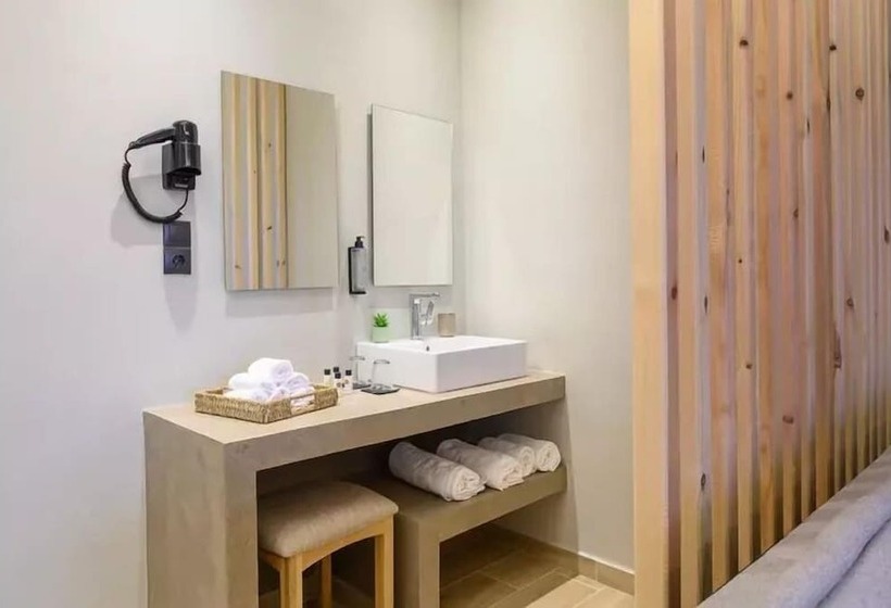 هتل Nicolas Grand Suites   Adults Only