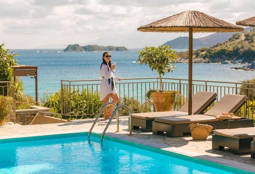 ホテル Paramithenio Village Beach Resort & Spa