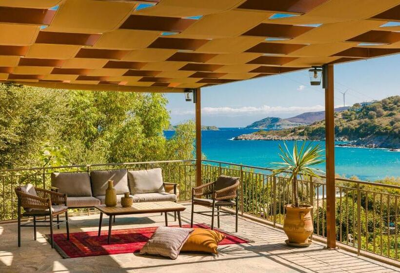 ホテル Paramithenio Village Beach Resort & Spa