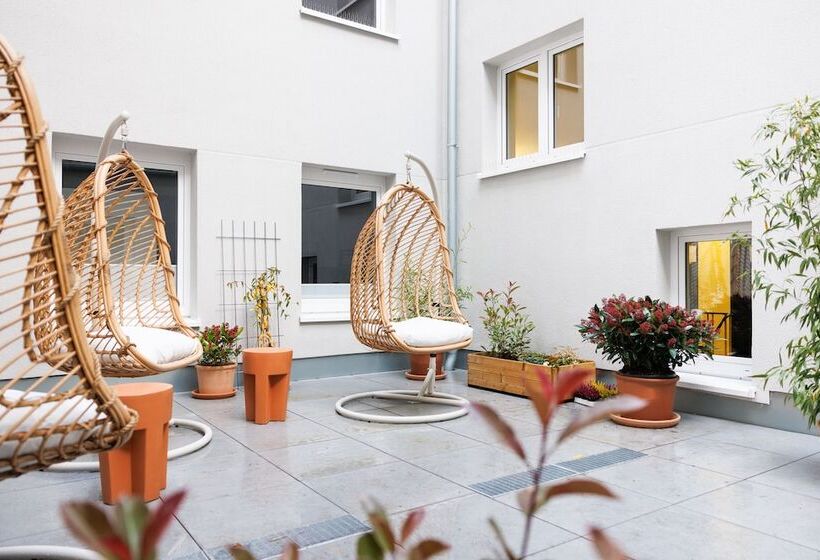 هتل Poha House Büchel