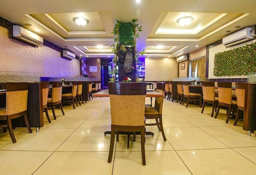 Fabhotel Shakti Palace