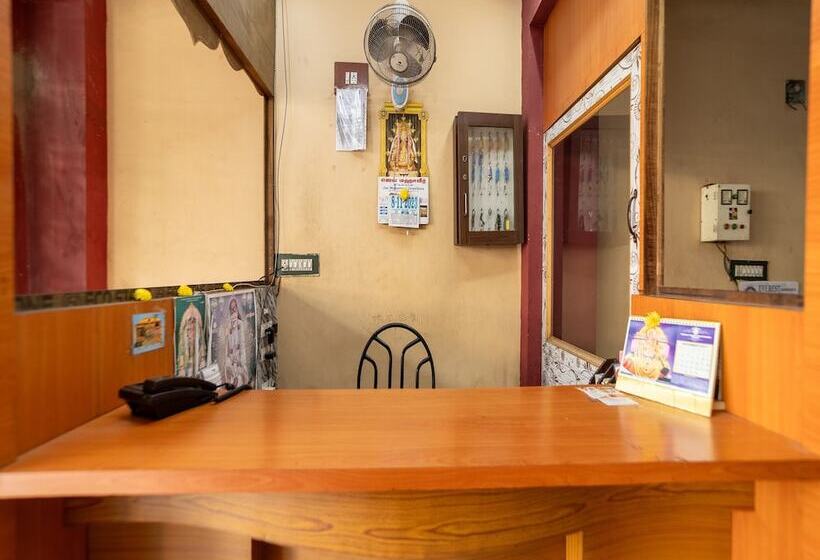 هتل Vasavi Residenzcy