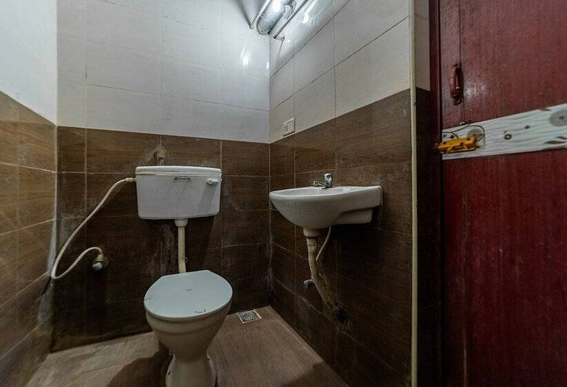 هتل Vasavi Residenzcy