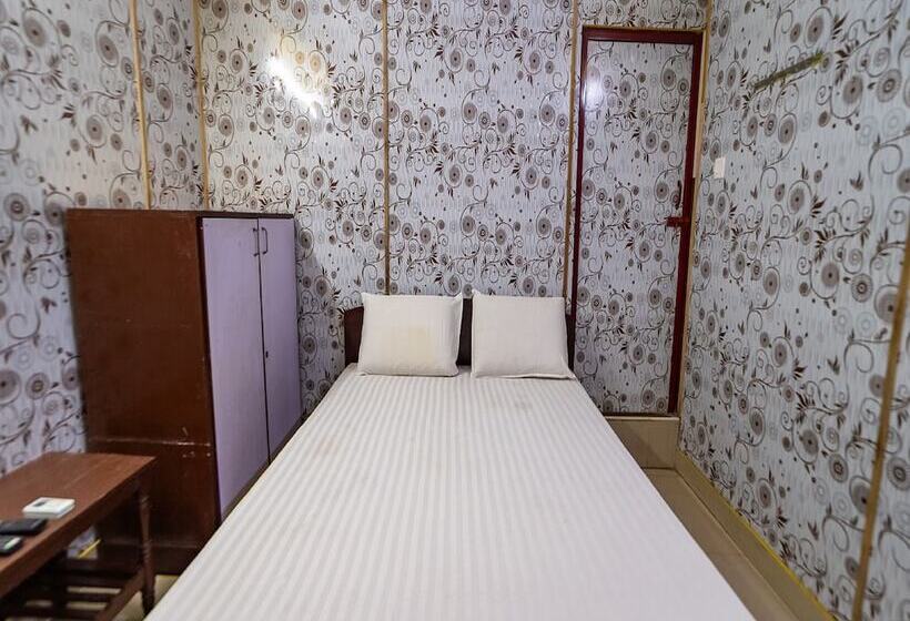 هتل Vasavi Residenzcy