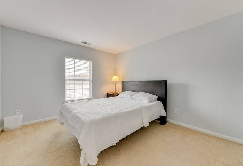 Charlotte Home ~ 11 Mi To Downtown!