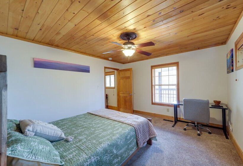 Pet Friendly Cabin W/ Fire Pit In Spruce Pine!